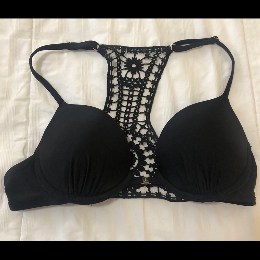 Black bikini top 👙